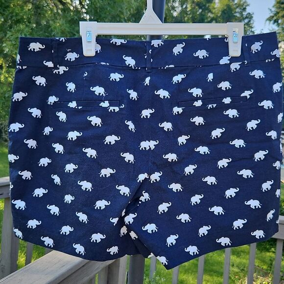 Ann Taylor Factory Signature Shorts Size 14 Elephant Print Navy Blue - Picture 2 of 4